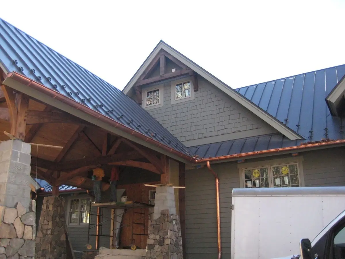 Craftsman Roofing team delivering quality roofing work in Arlington
